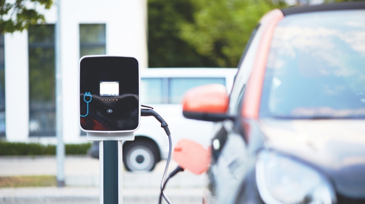 Ministry of Heavy Industries sanctions 1576 EV Charging Stations across ...